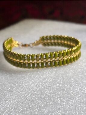 Handmade Olive Green and Gold Beaded Women's Bracelet 7 inches